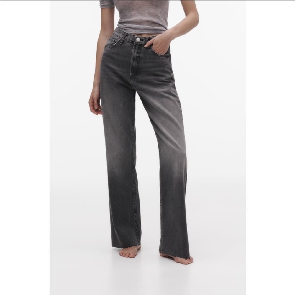 Zara Mid Rise Raw Hem Straight Jeans Black Wash​​​